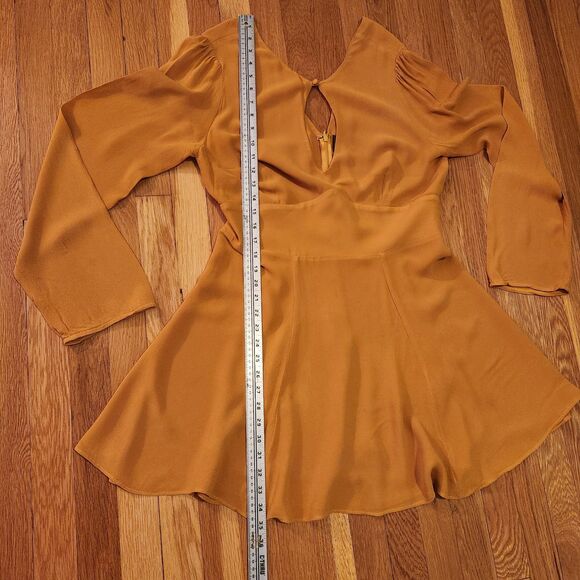 Reformation Delancey Rare Goldenrod Mustard Longsleeve Keyhole Mini Flare Sz 12 - Picture 8 of 13